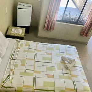 Habitación Estándar con Cama Queen